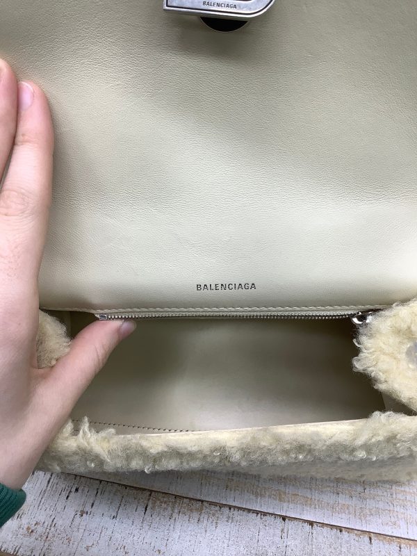 Crossbody Luxury Designer Balenciaga, Size Medium Hot on Sale - Image 5