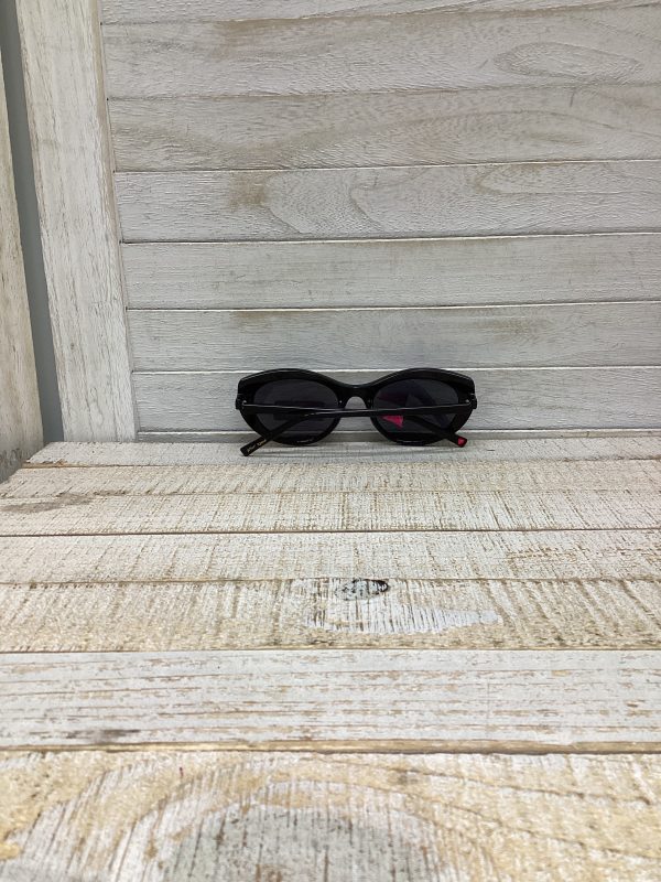 Sunglasses By Betsey Johnson Fashion - Image 2